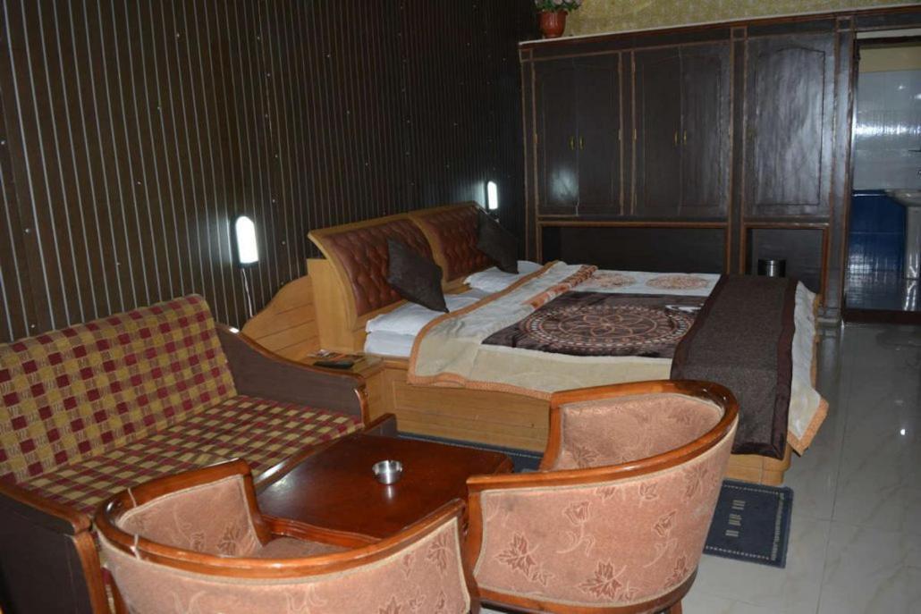 Hotel Crystal Palace 达纳尔蒂 外观 照片